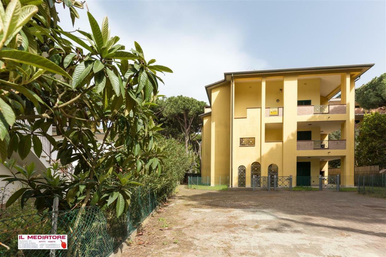 Le Terrazze Apartments Lido di Spina Exterior photo